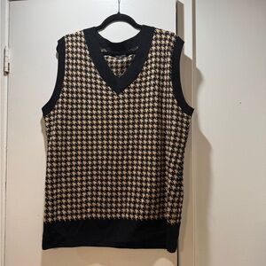 Fashion Nova women’s V-Neck Black and Tan Sweater Vest